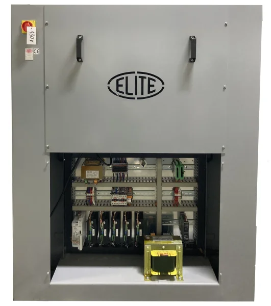 Cuadro eléctrico perfectamente ordenado y accesible