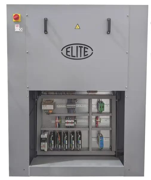 Cuadro eléctrico perfectamente ordenado y accesible